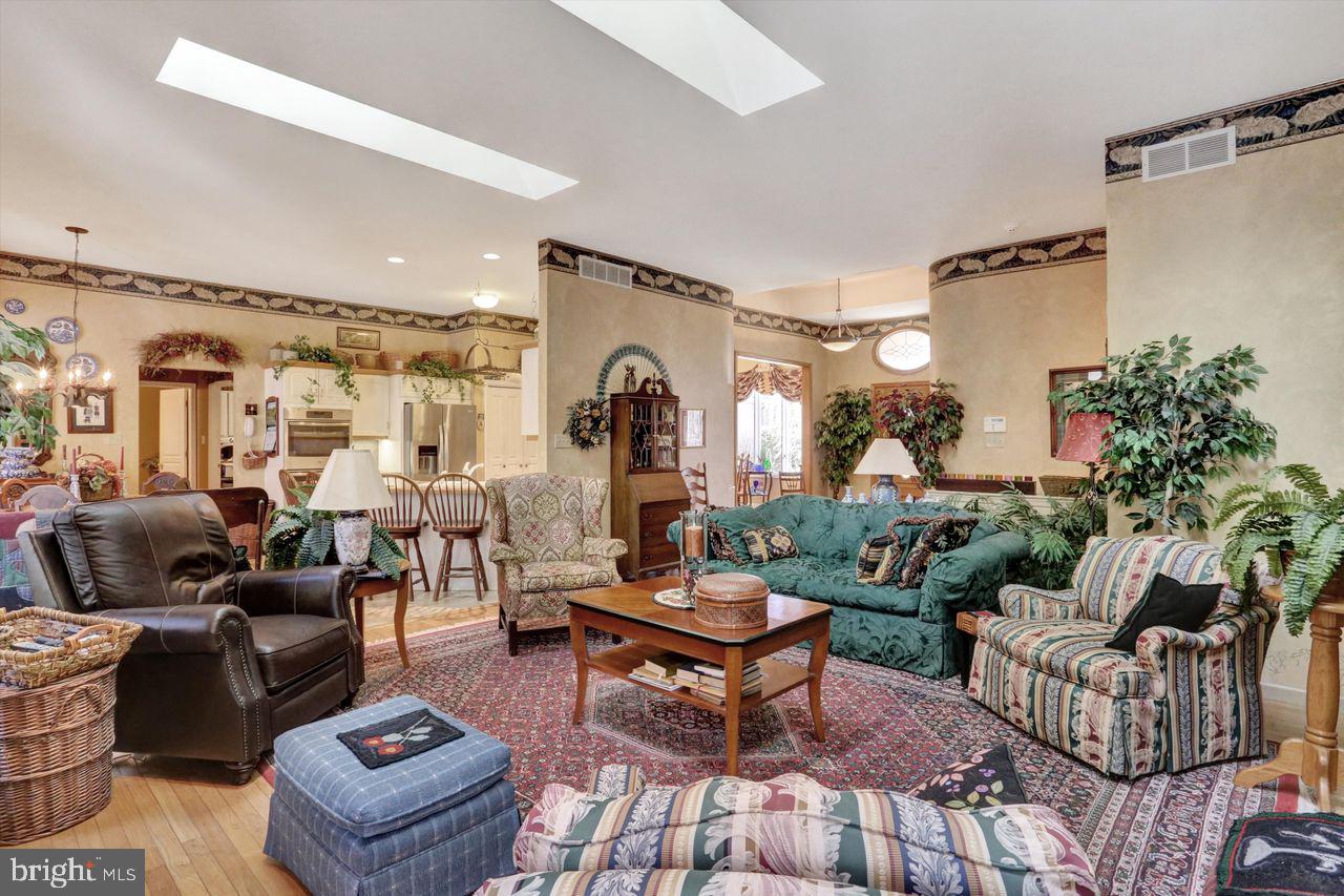 FOREST RIDGE - Residential