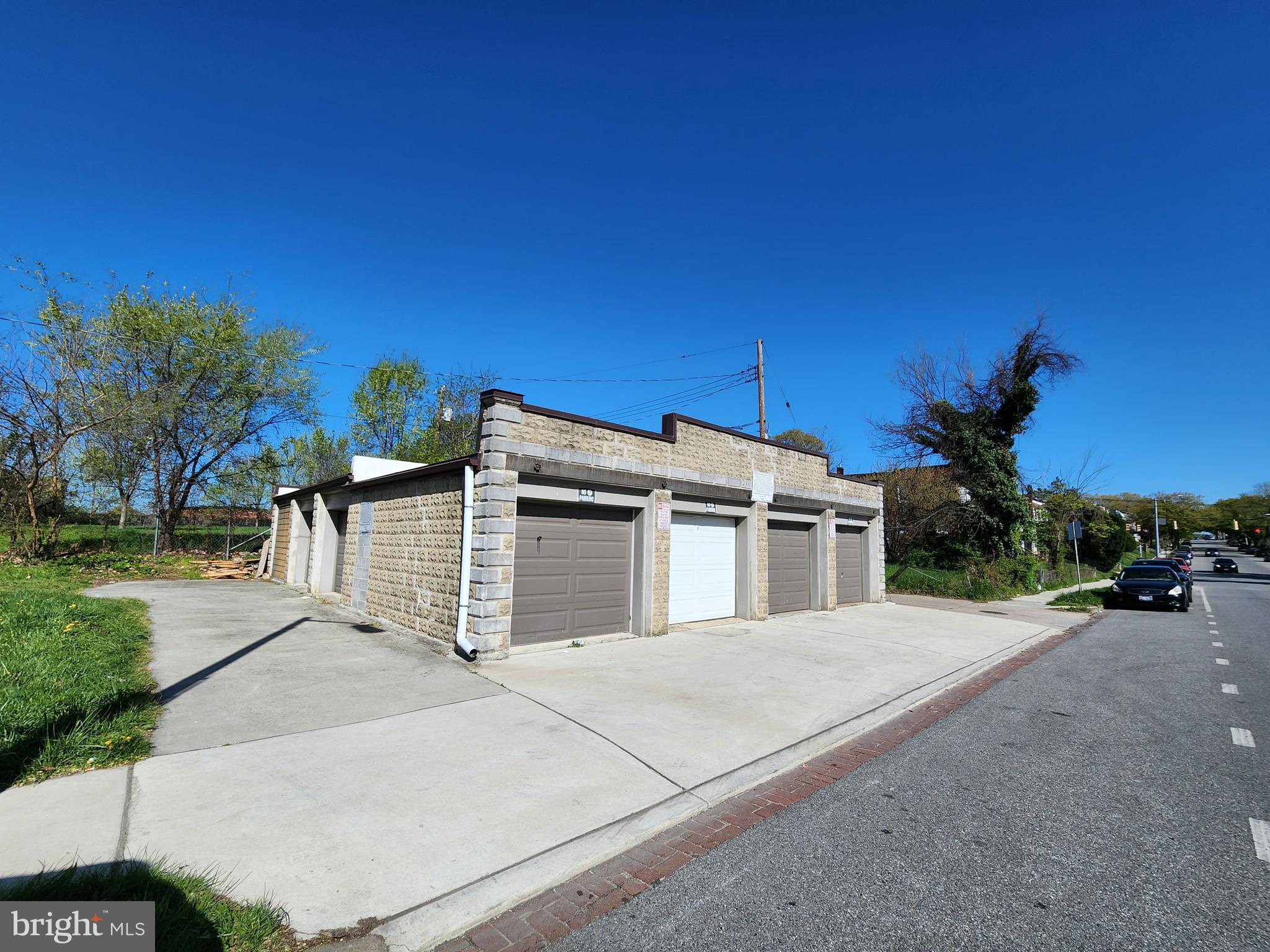 BRIDGEVIEW - GREENLAWN - Land