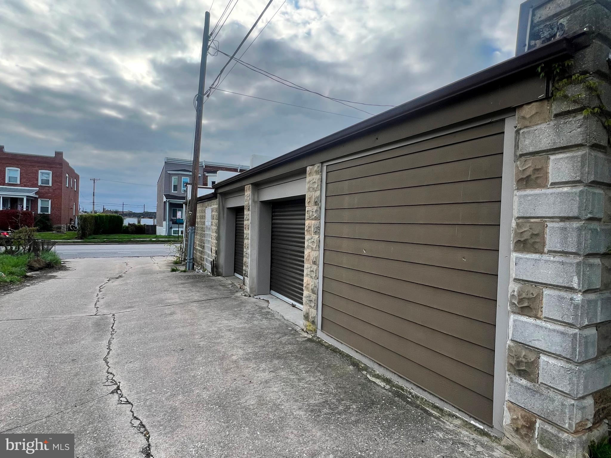 BRIDGEVIEW - GREENLAWN - Land