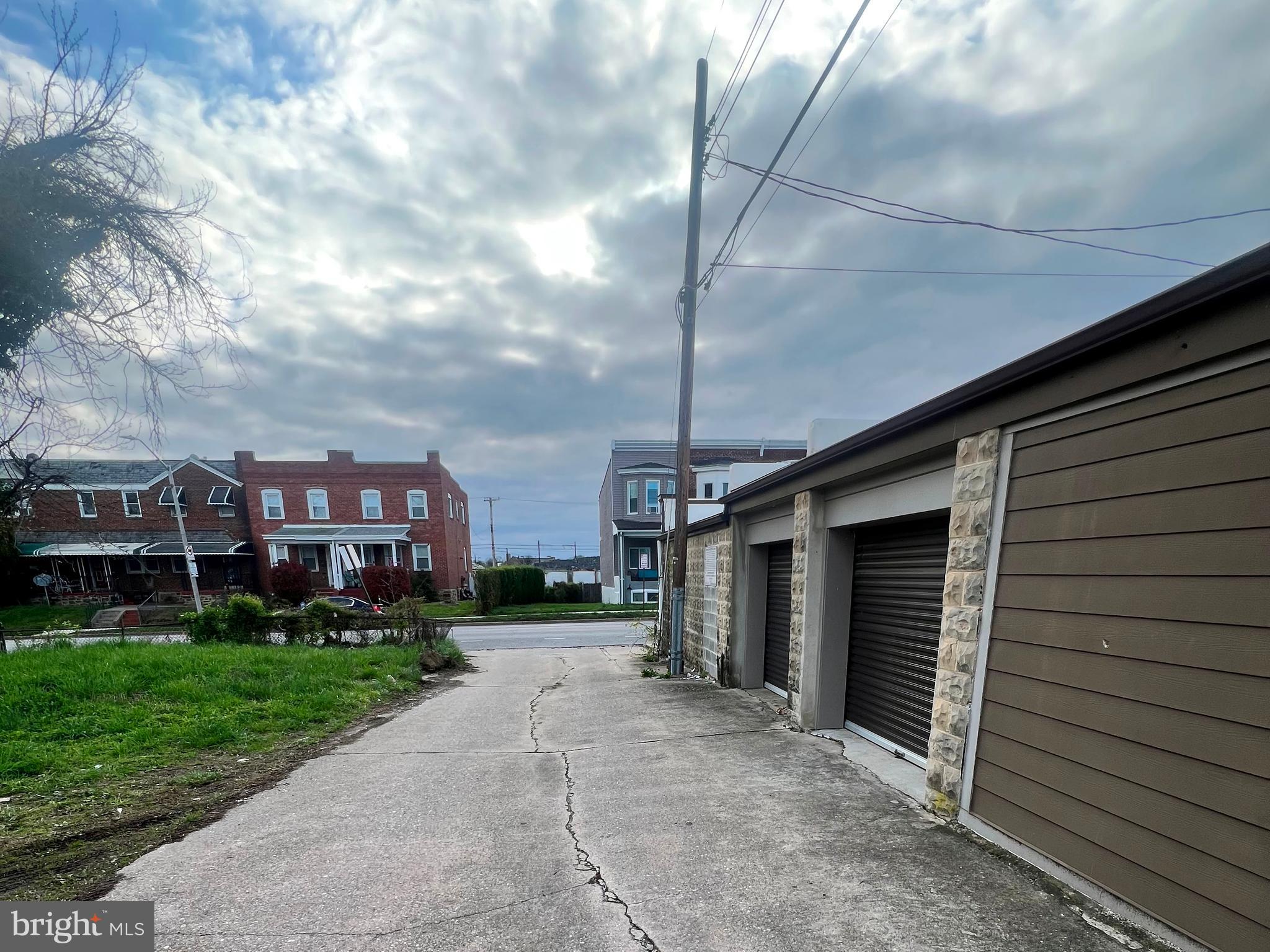BRIDGEVIEW - GREENLAWN - Land