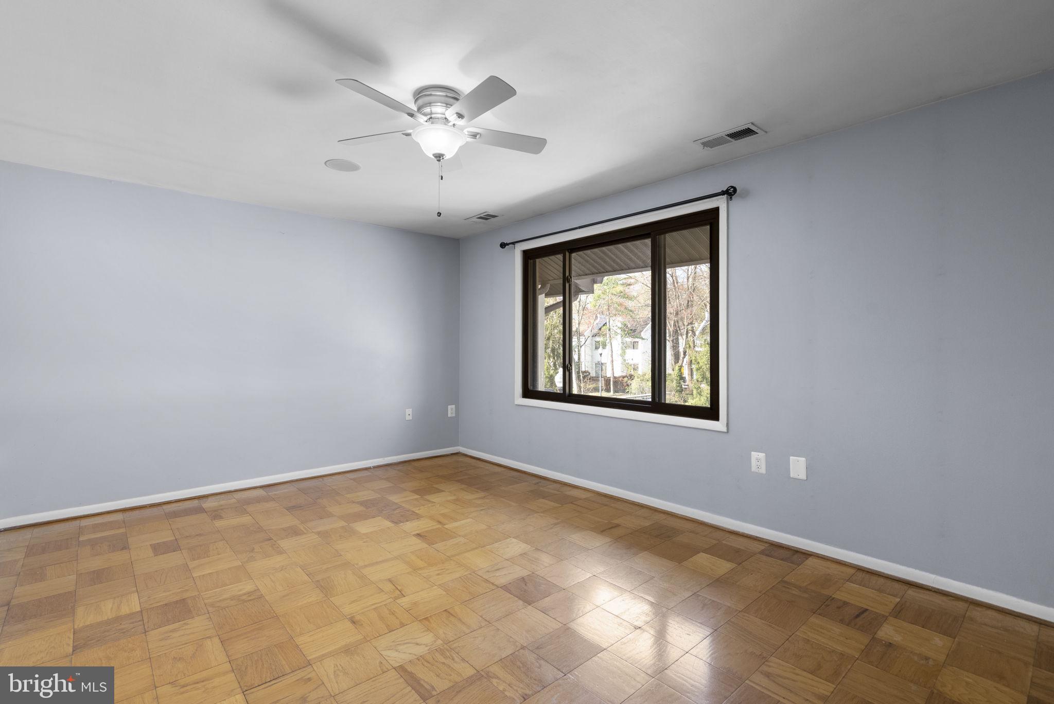 THE COVE - Residential