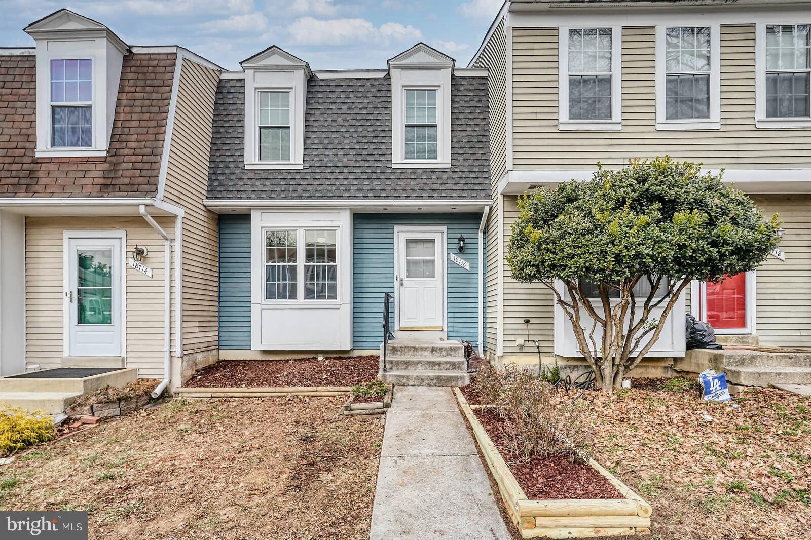 GUNNERS LAKE VILLAGE - Residential