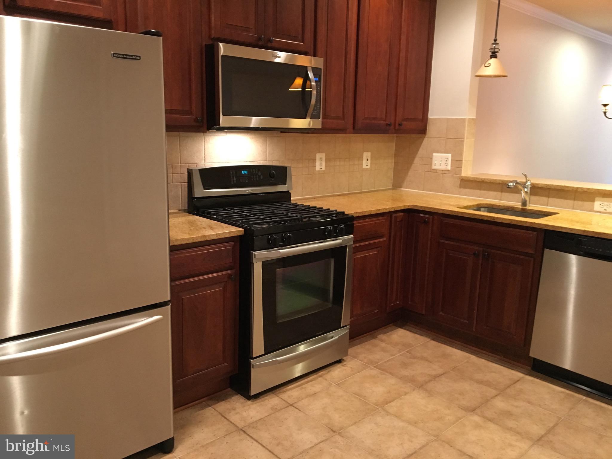 EAST MARKET - Residential Lease