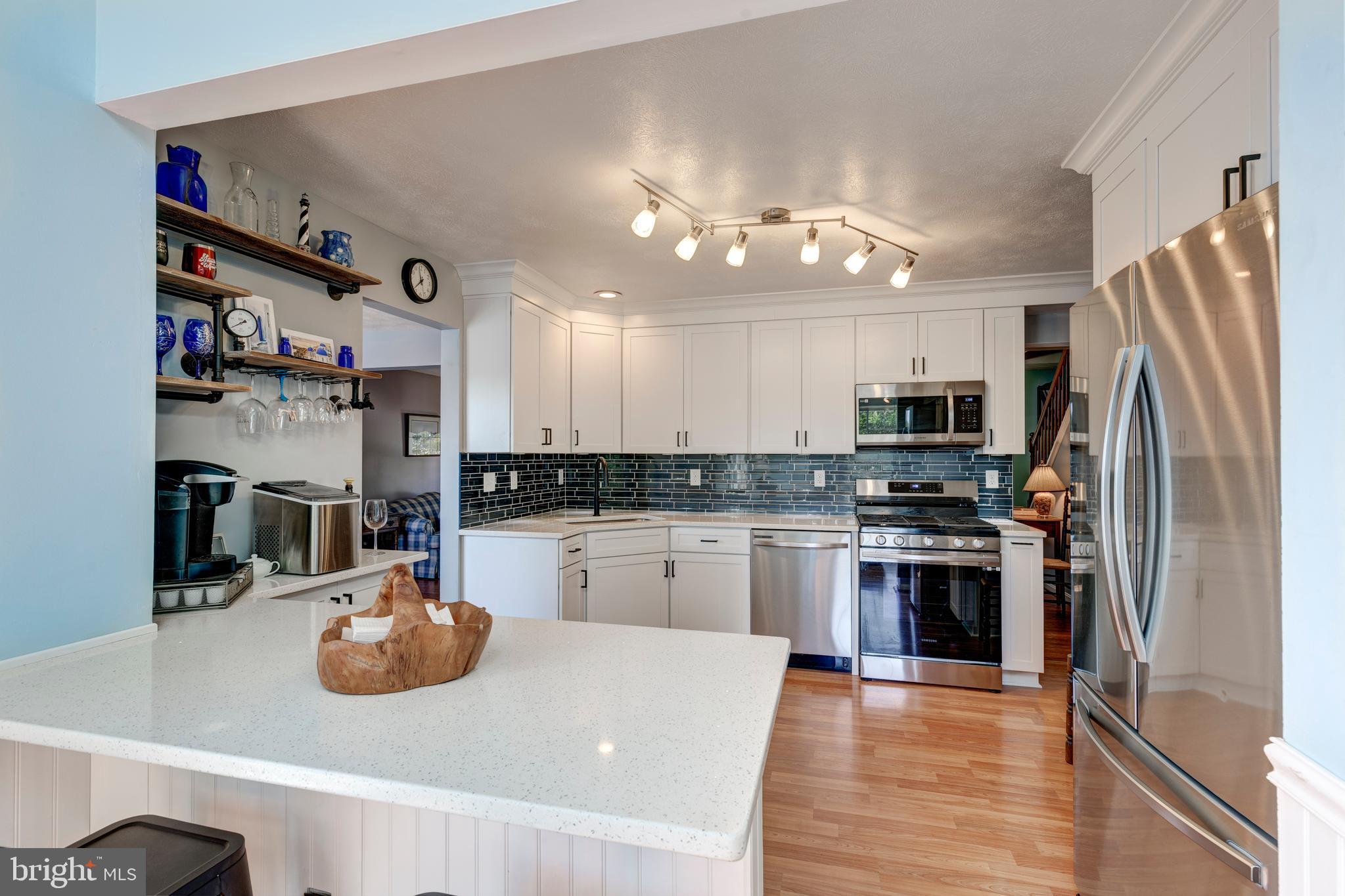 FURNACE HILLS - Residential