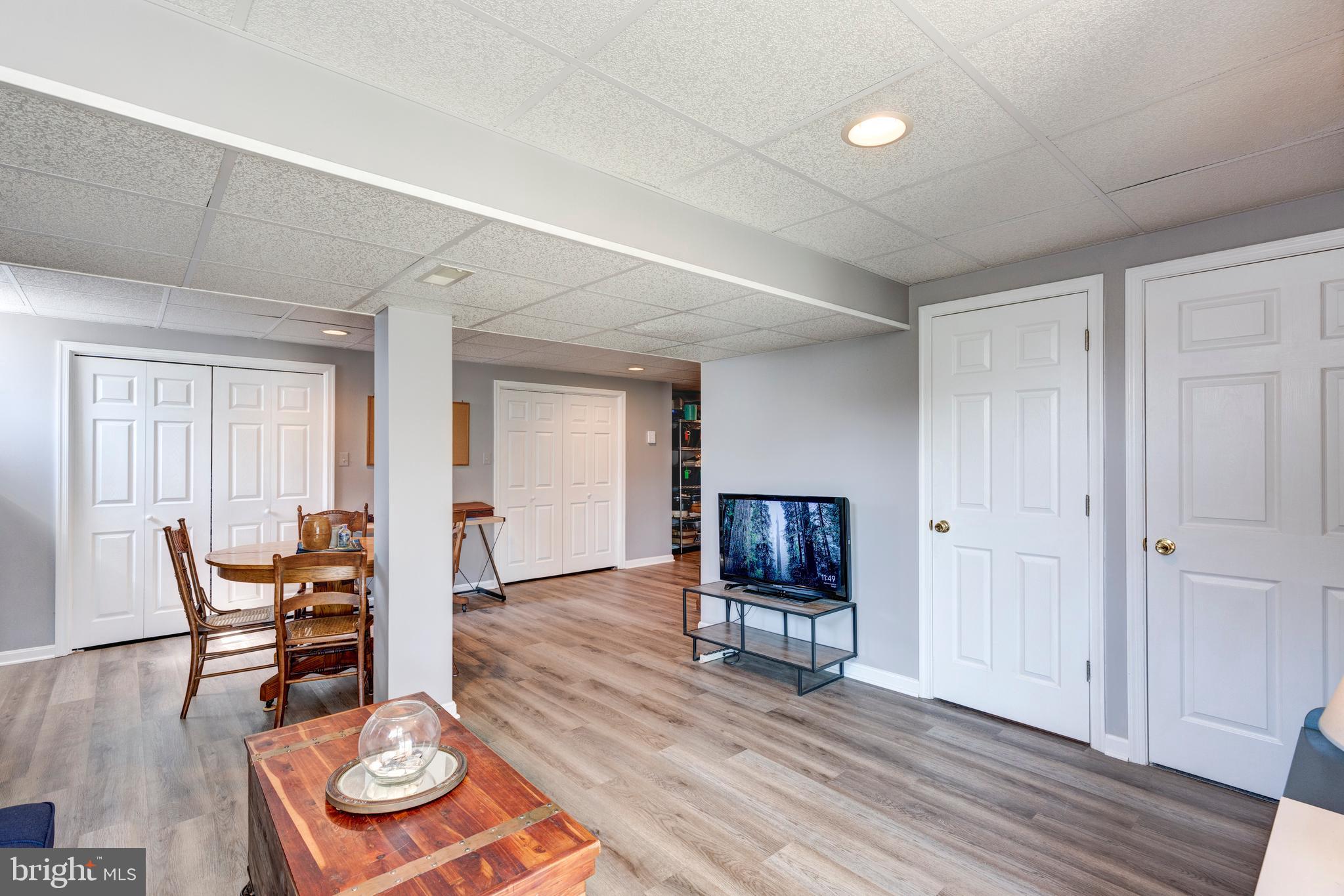 FURNACE HILLS - Residential