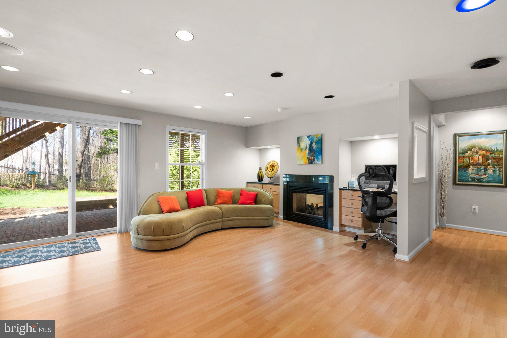 SENECA PARK NORTH - Residential