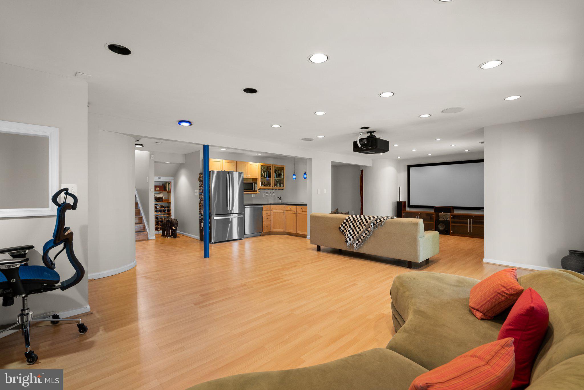 SENECA PARK NORTH - Residential