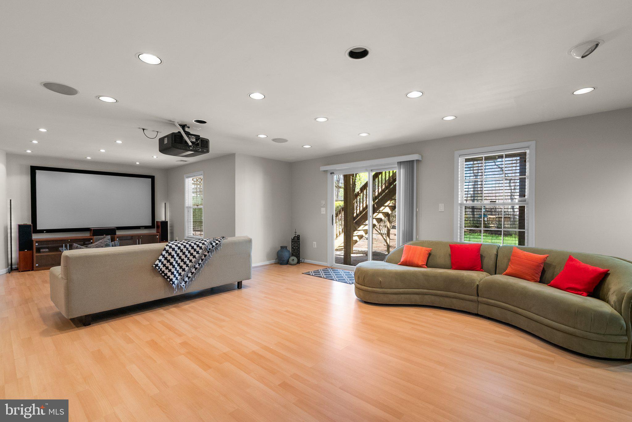 SENECA PARK NORTH - Residential