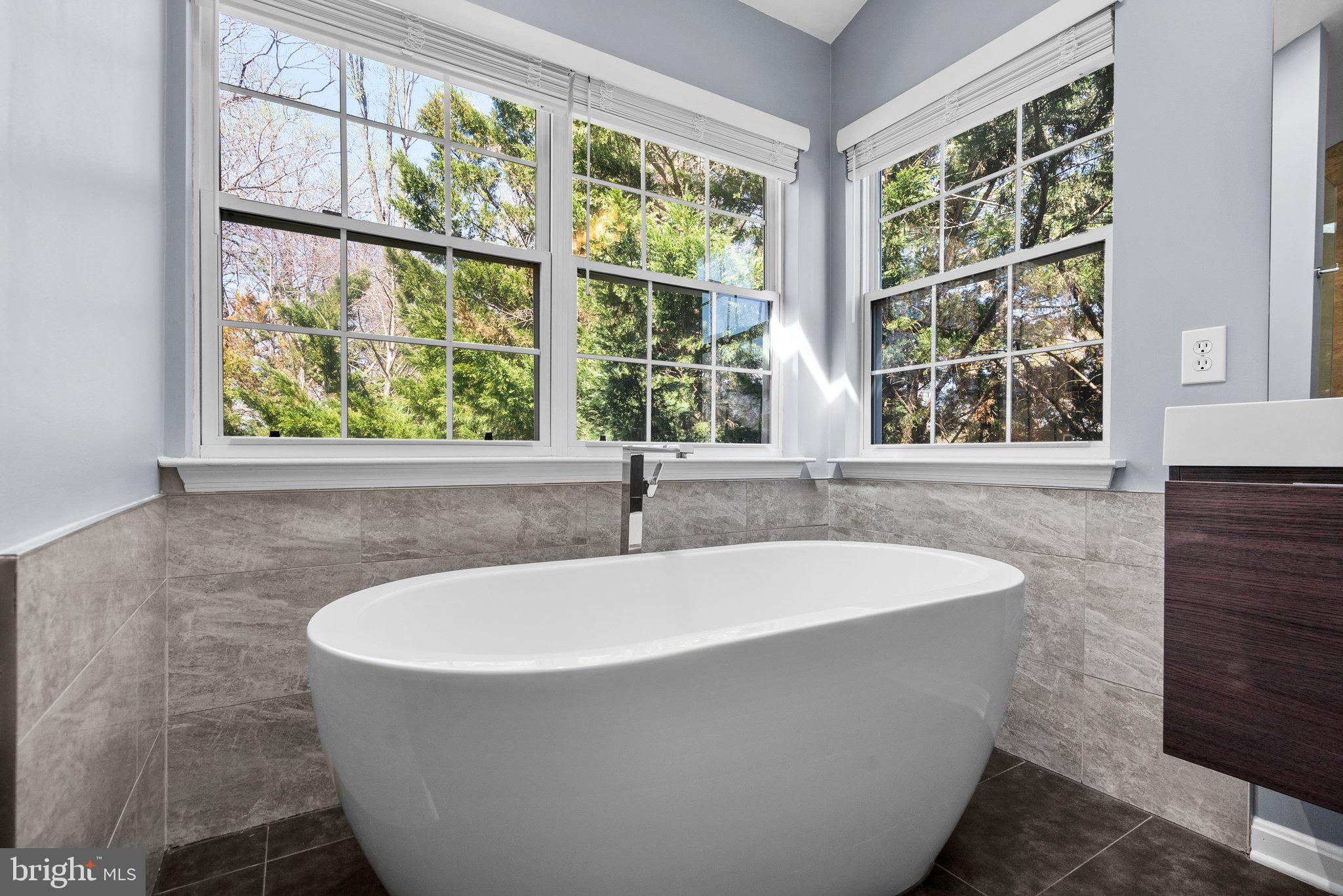 SENECA PARK NORTH - Residential