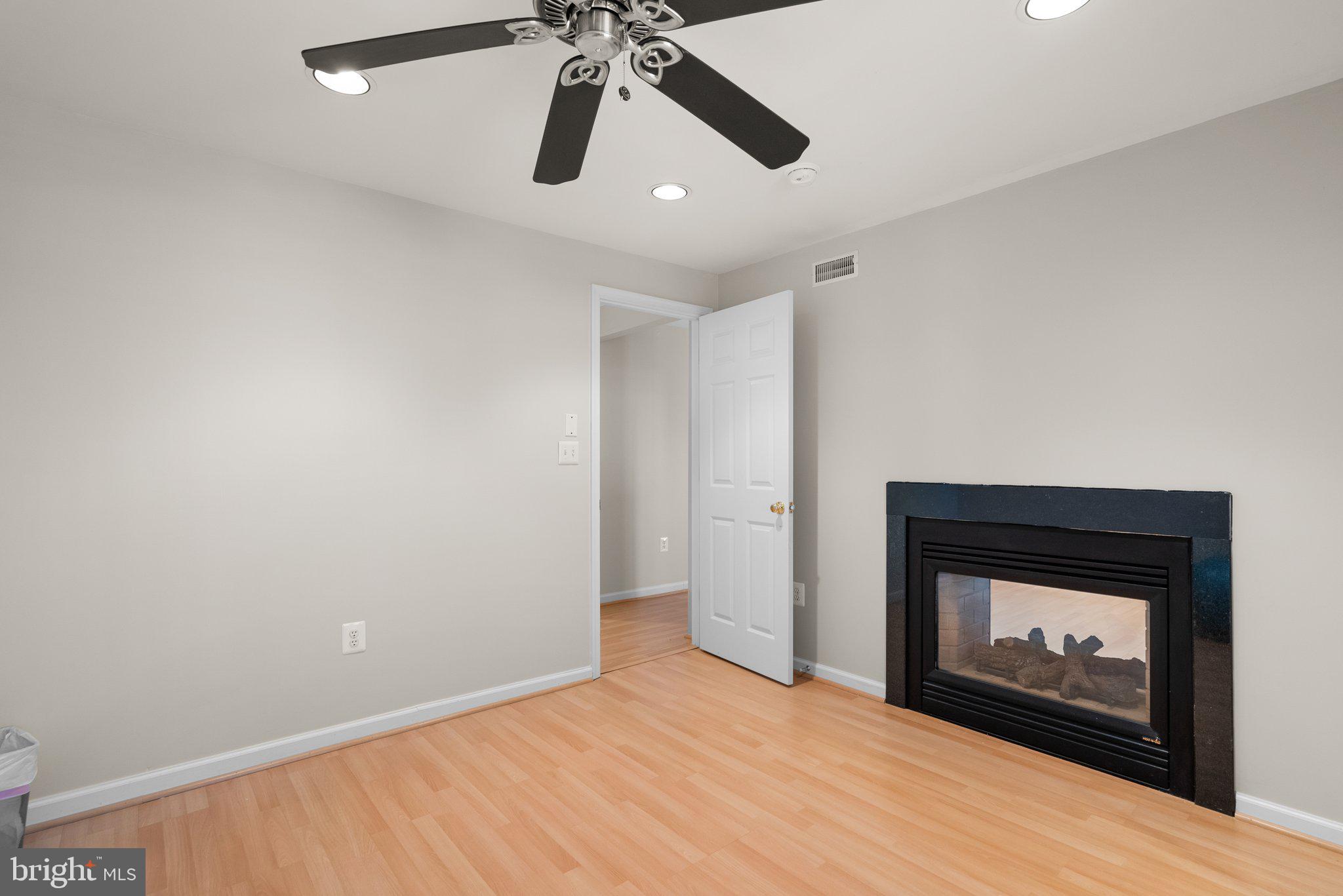 SENECA PARK NORTH - Residential