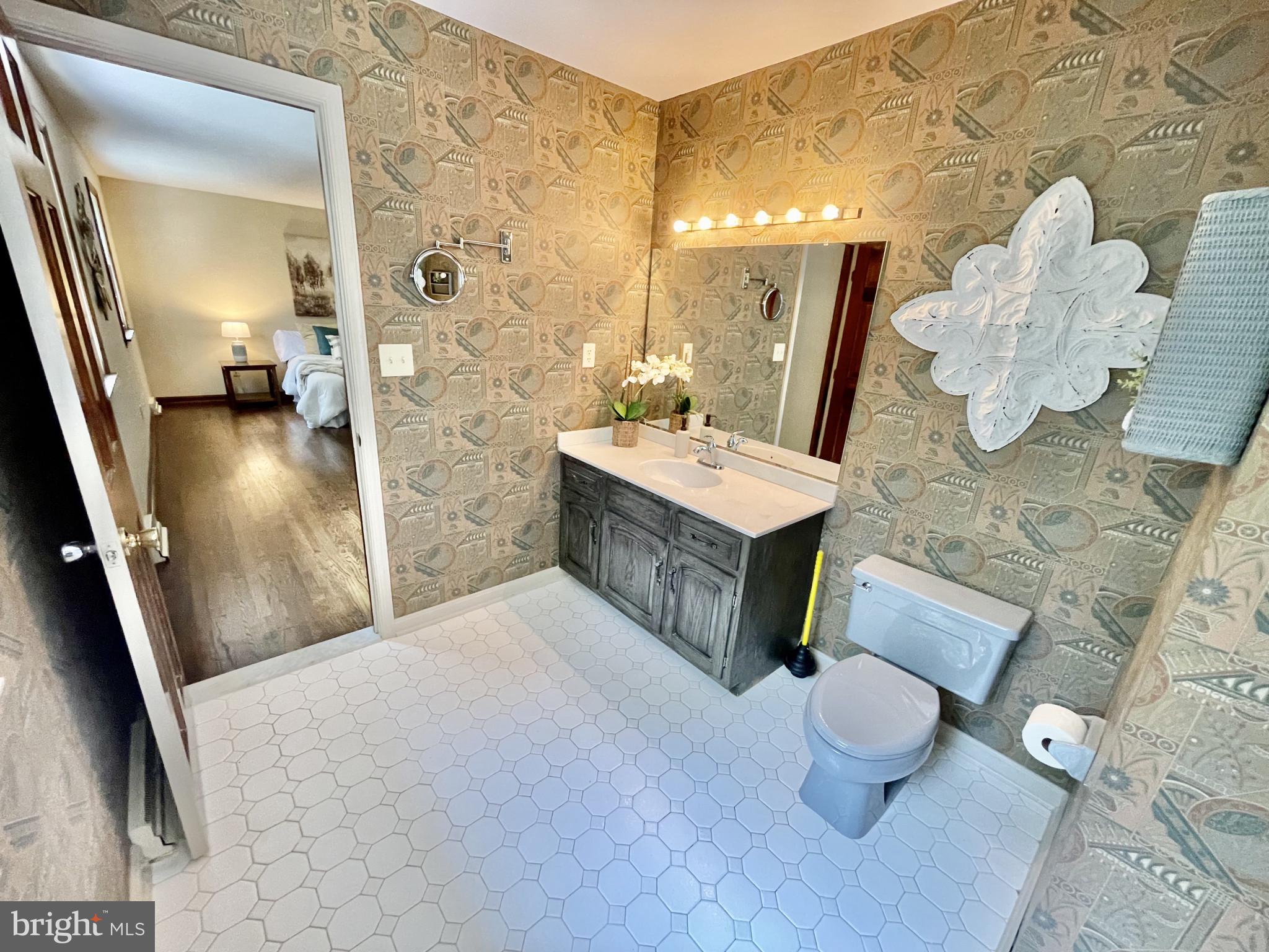 KEENEY MILL FARMS - Residential