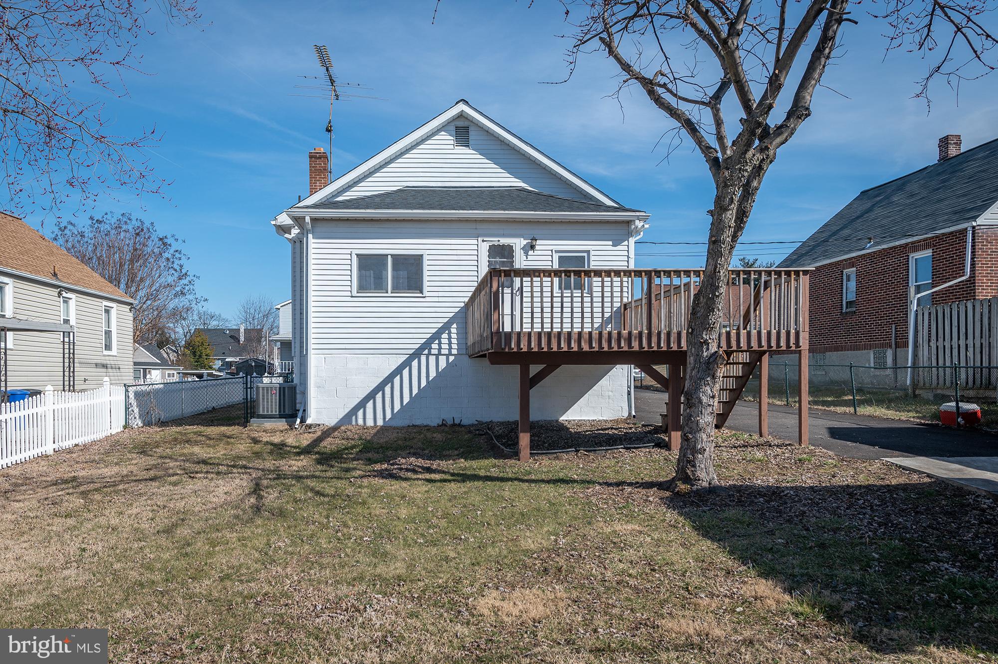 NORWOOD PARK - Residential Lease