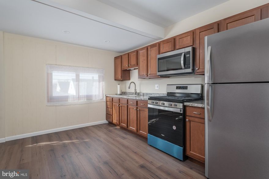 New Price on1726 Leslie Rd in the Norwood Park neighborhood! This well-maintained home offers a great combination of comfort and convenience. Inside you'll find  hardwood flooring, updated appliances  and a very functional layout with 3 bedrooms on the main level. The finished lower level provides additional living space perfect for a rec room, office or home gym with an addtional storage area.    The deck is perfect for enjoying your morning coffee or relaxing after a long day 
The driveway offers parking for multiple vehicles and there is a storage shed for  extra convenience, and the location can't be beat—just minutes from downtown Baltimore, I-95, shopping, and dining.

Available APRIL 1 ST   Pets  on a case-by-case basis. Good credit and income verification required.