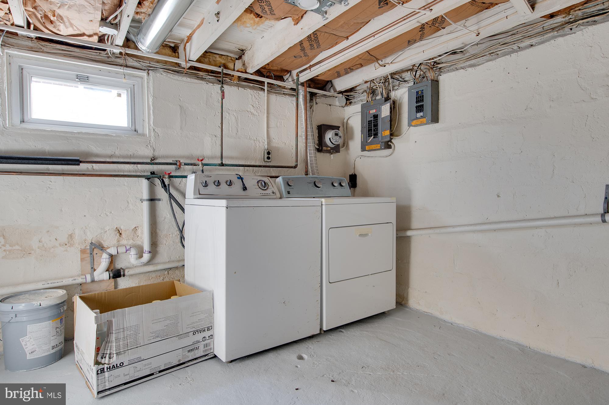 NORWOOD PARK - Residential Lease