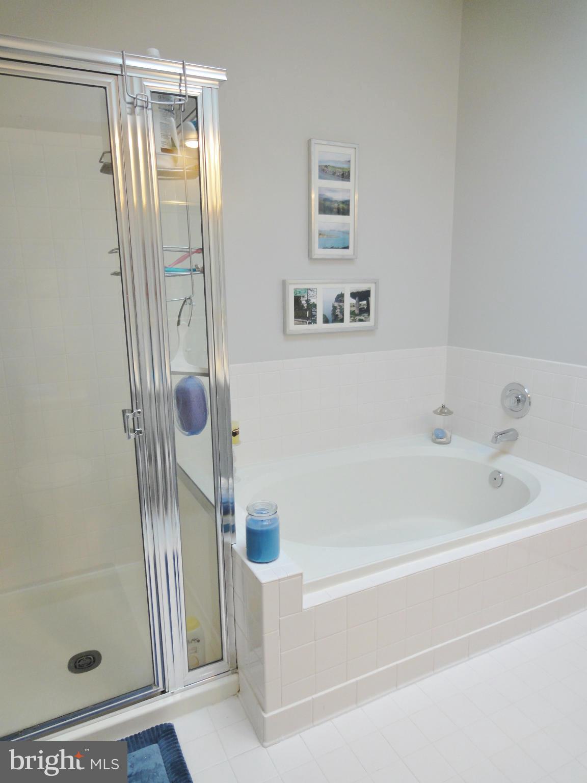 STRATFORD PLACE AT KINGS - Residential