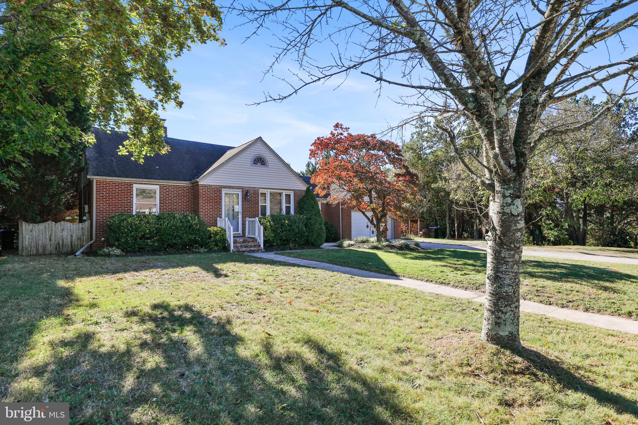 24 DEER POND BOULEVARD