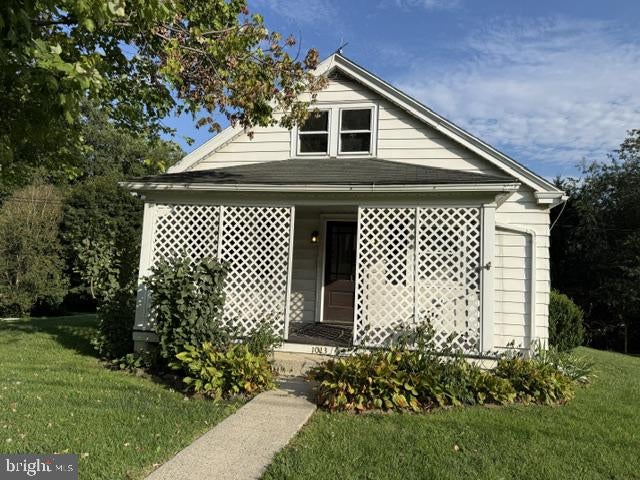 1013 BUCK ROAD