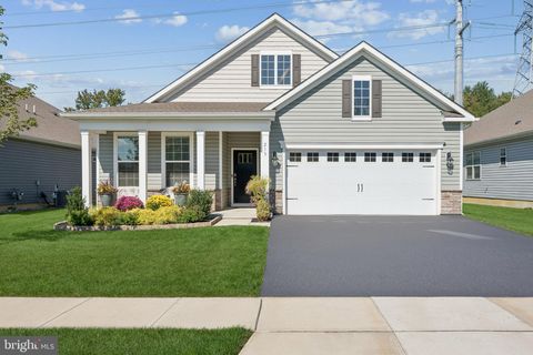 Photo of 213 Congressional Court, MOORESTOWN, NJ 08057 (MLS # NJBL2097346)