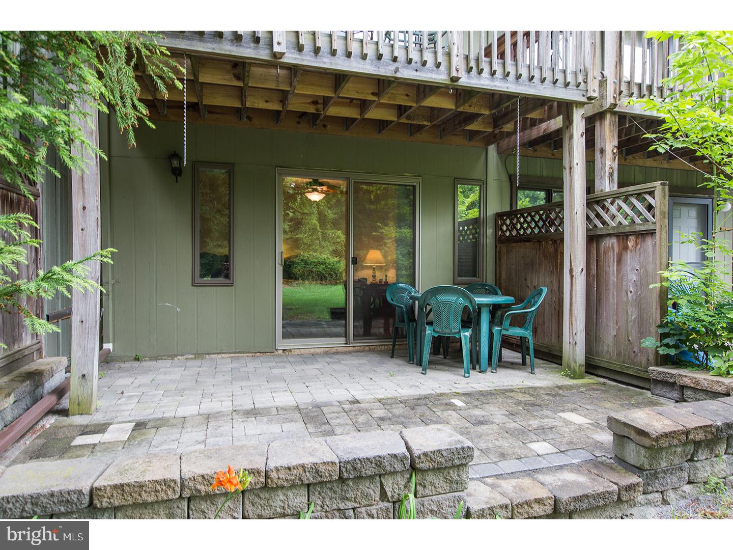 VILLAGE II - Residential Lease