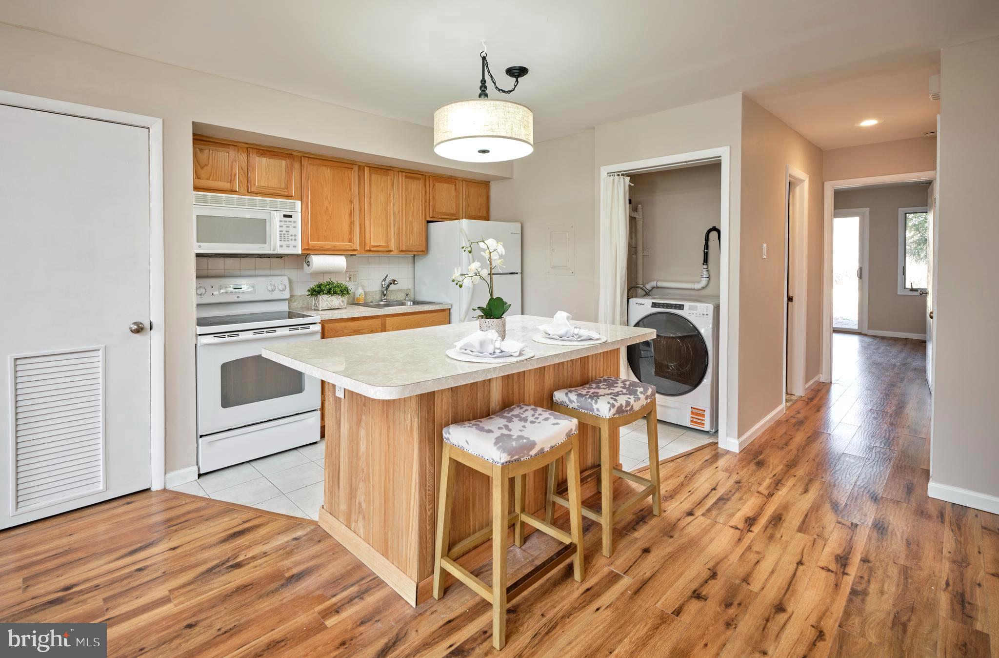 VILLAGE II - Residential Lease