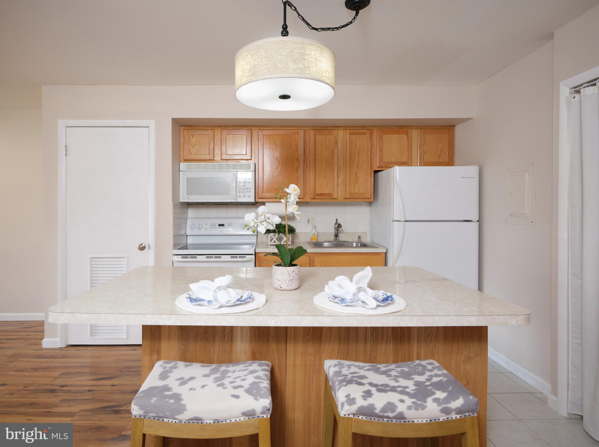 VILLAGE II - Residential Lease