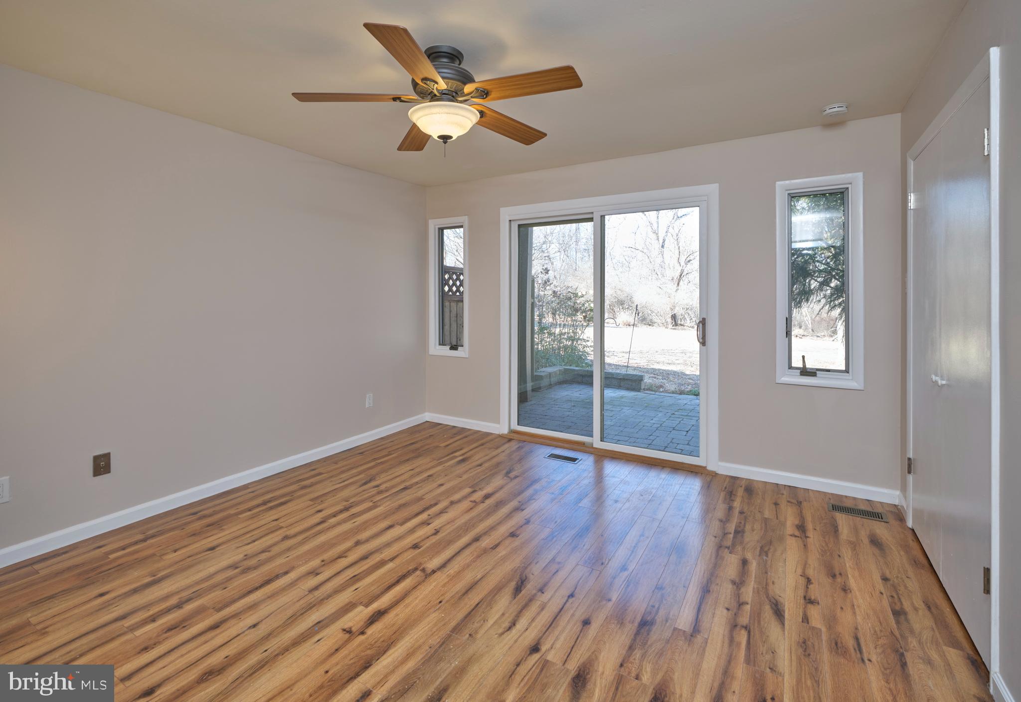 VILLAGE II - Residential Lease