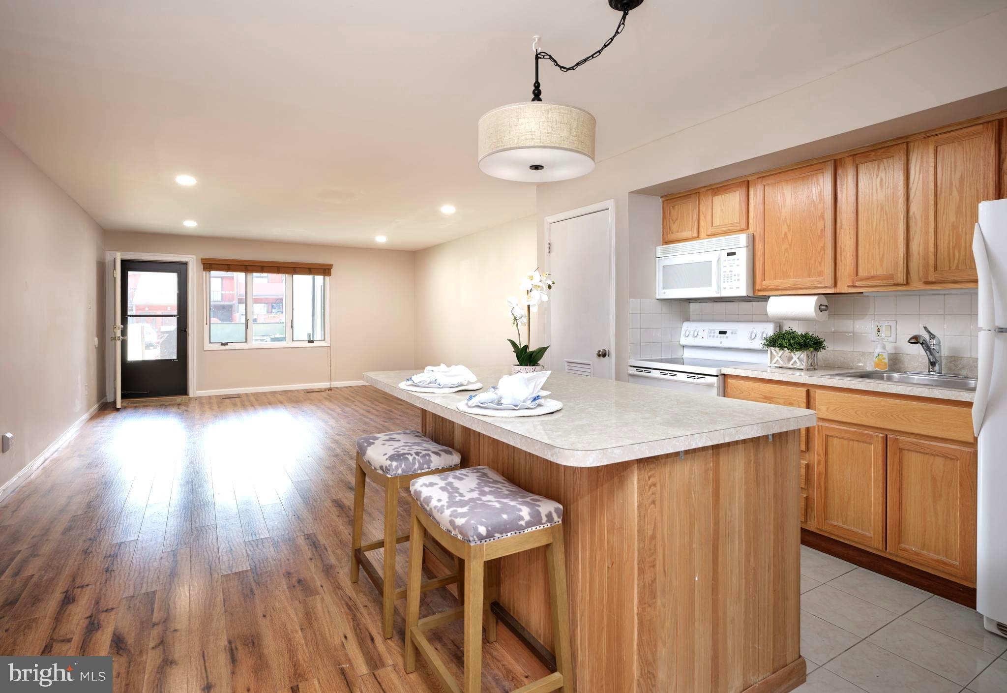 VILLAGE II - Residential Lease