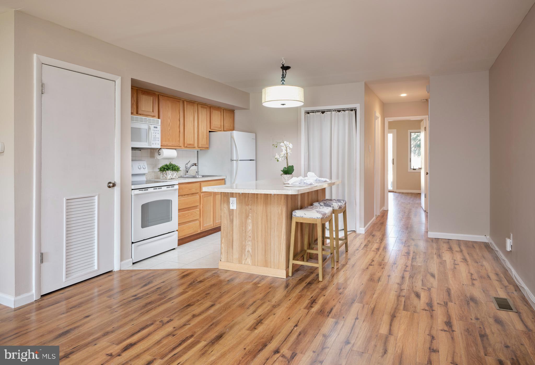 VILLAGE II - Residential Lease