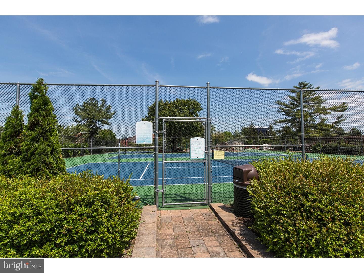 VILLAGE II - Residential Lease