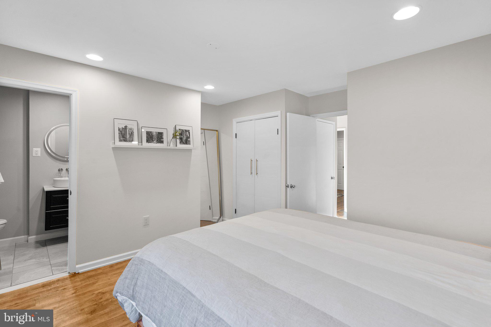 SAWYERS CLUSTER - Residential Lease