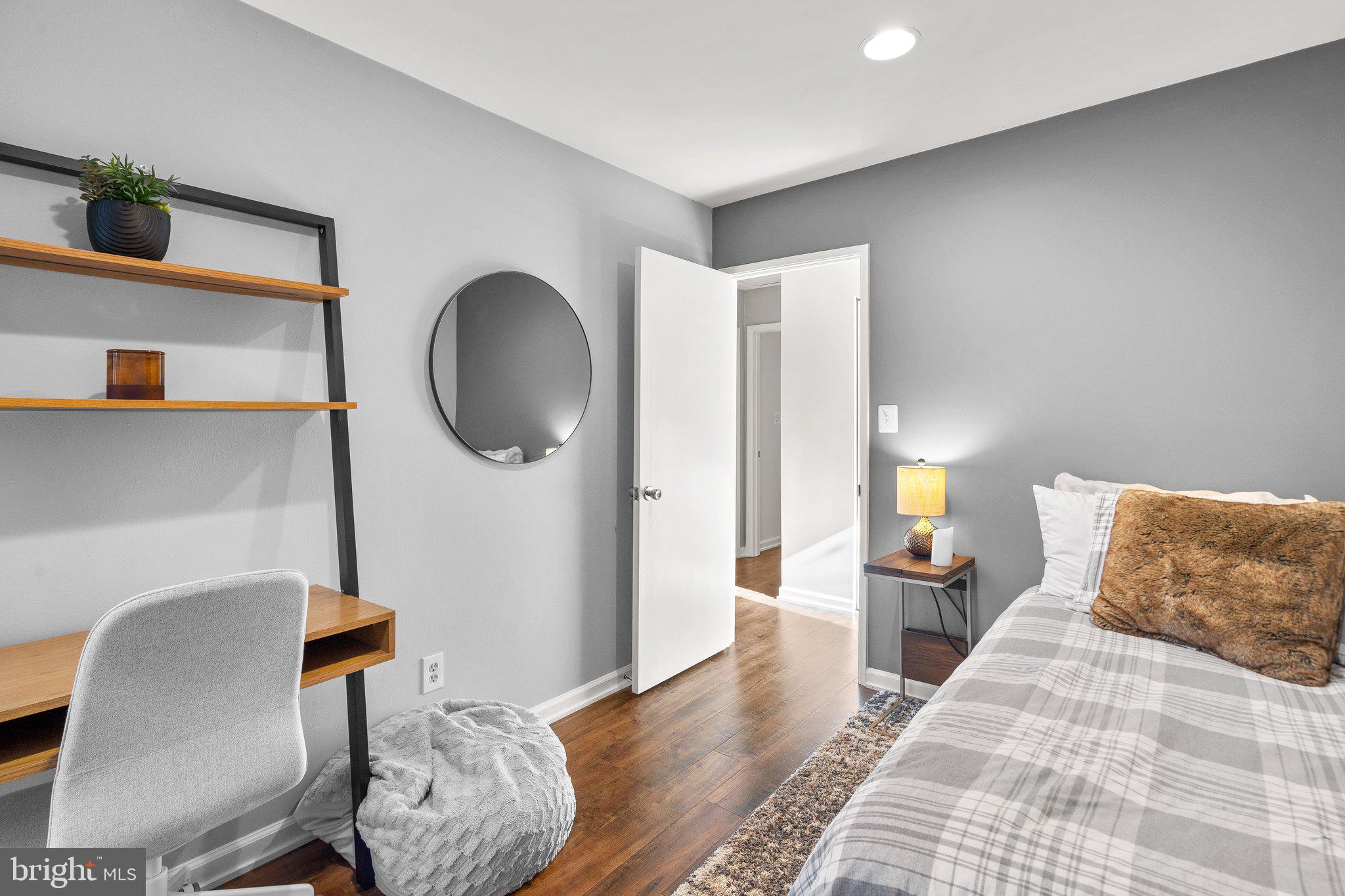 SAWYERS CLUSTER - Residential Lease