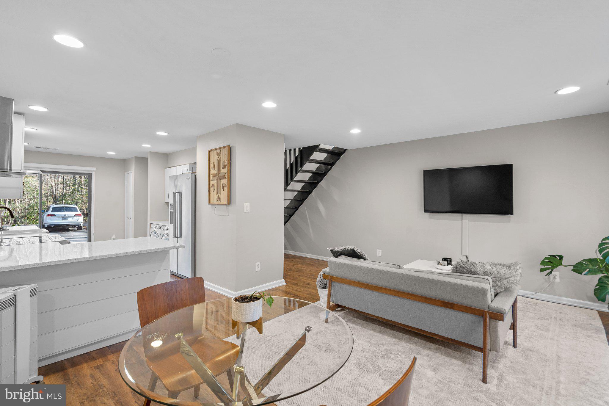 SAWYERS CLUSTER - Residential Lease