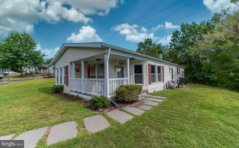 115 Deerfield Drive, Souderton, PA MLS: PAMC2154460