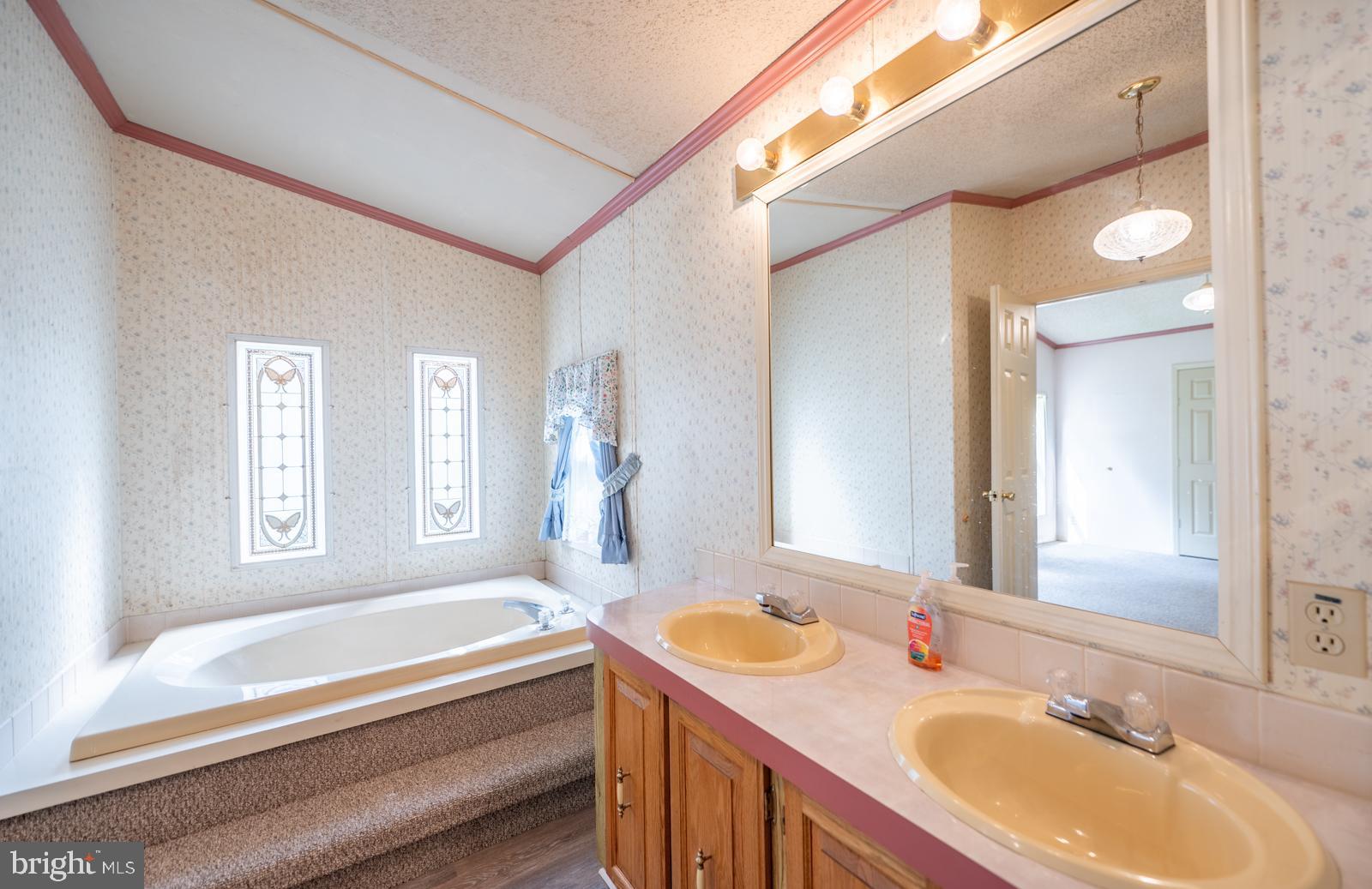 HIDDEN SPRINGS - Residential