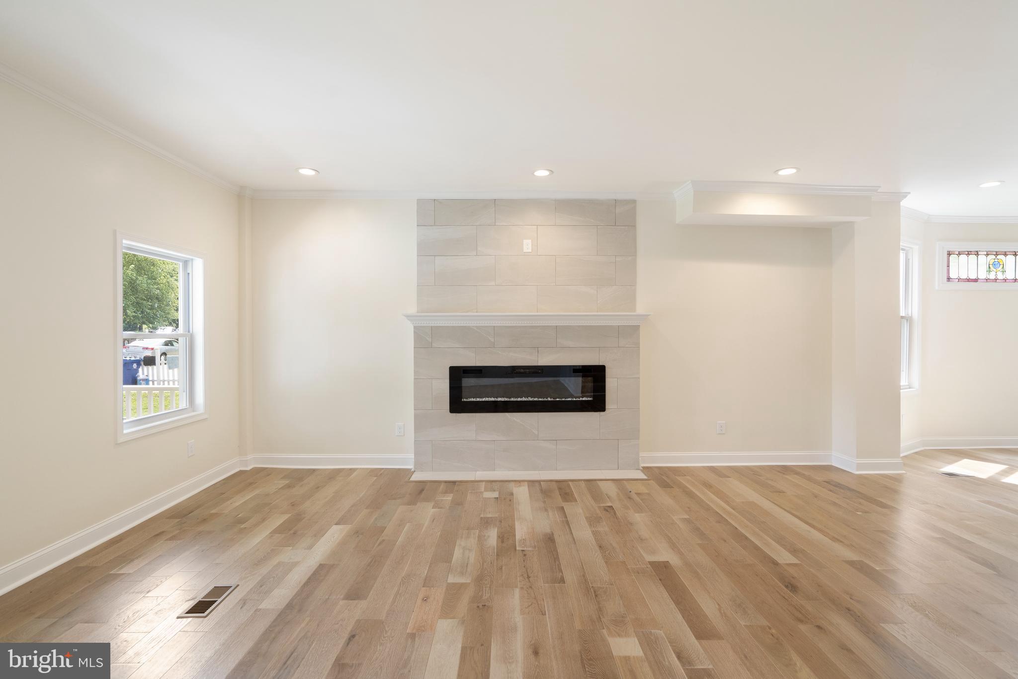 GARWYN OAKS - Residential