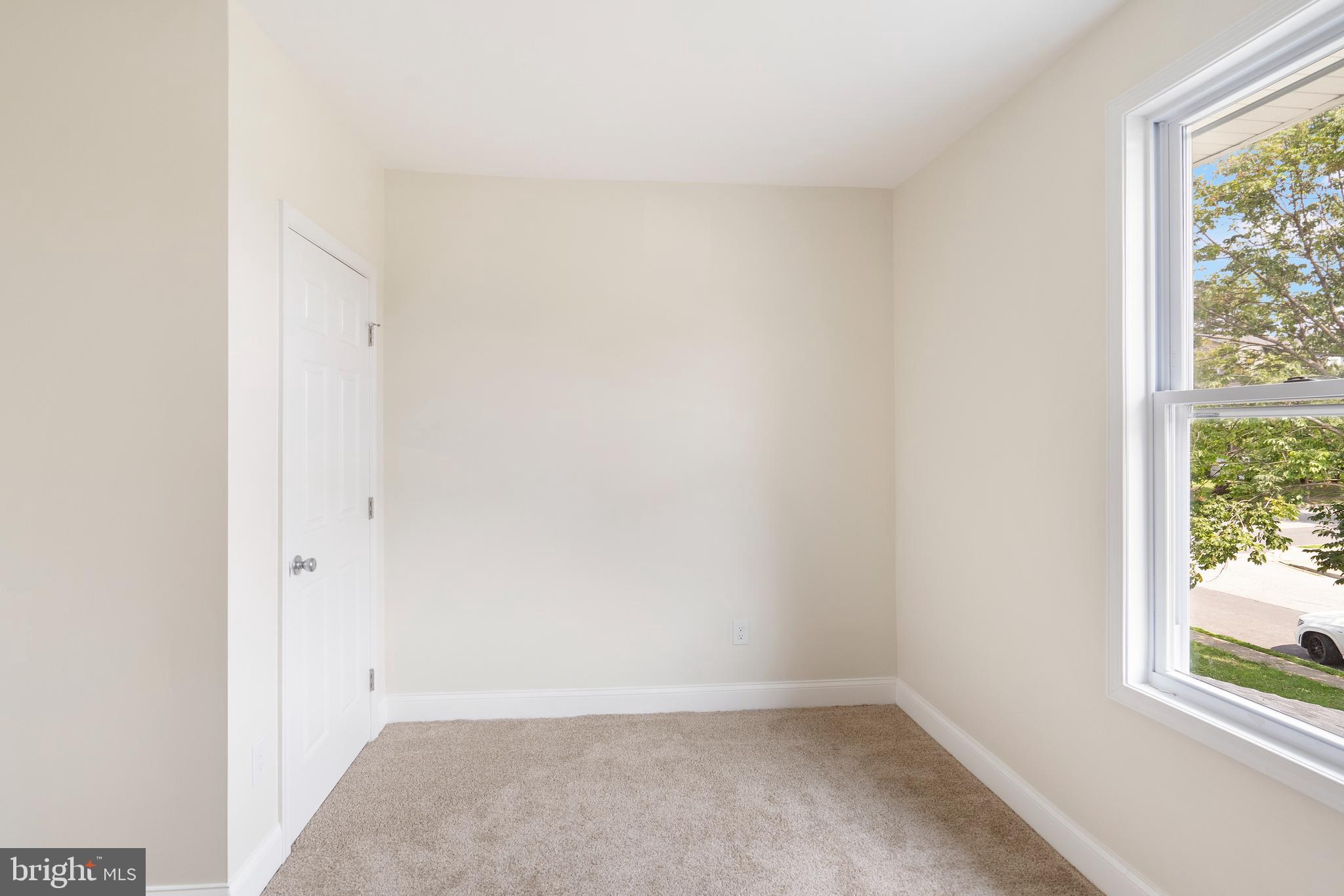 GARWYN OAKS - Residential