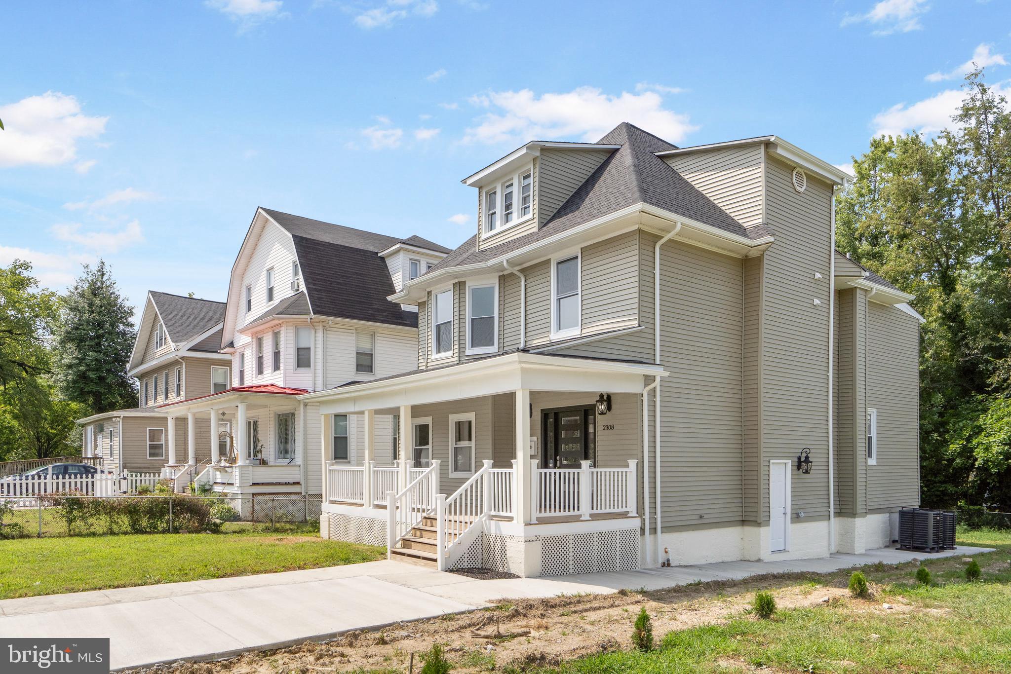 GARWYN OAKS - Residential