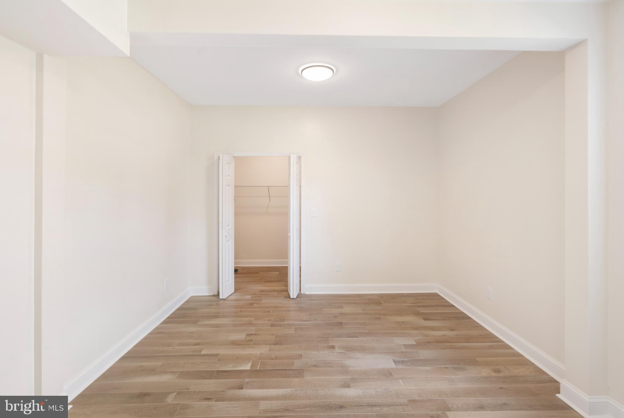 GARWYN OAKS - Residential