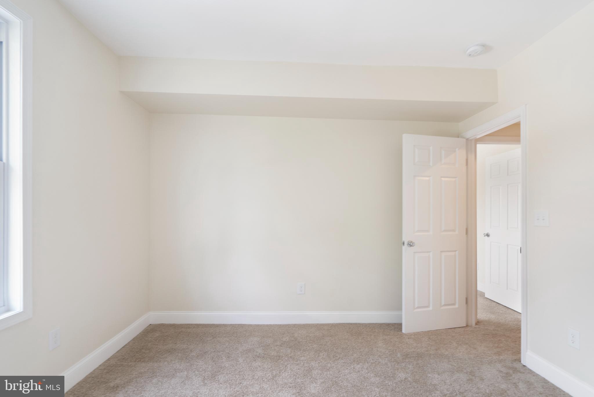 GARWYN OAKS - Residential