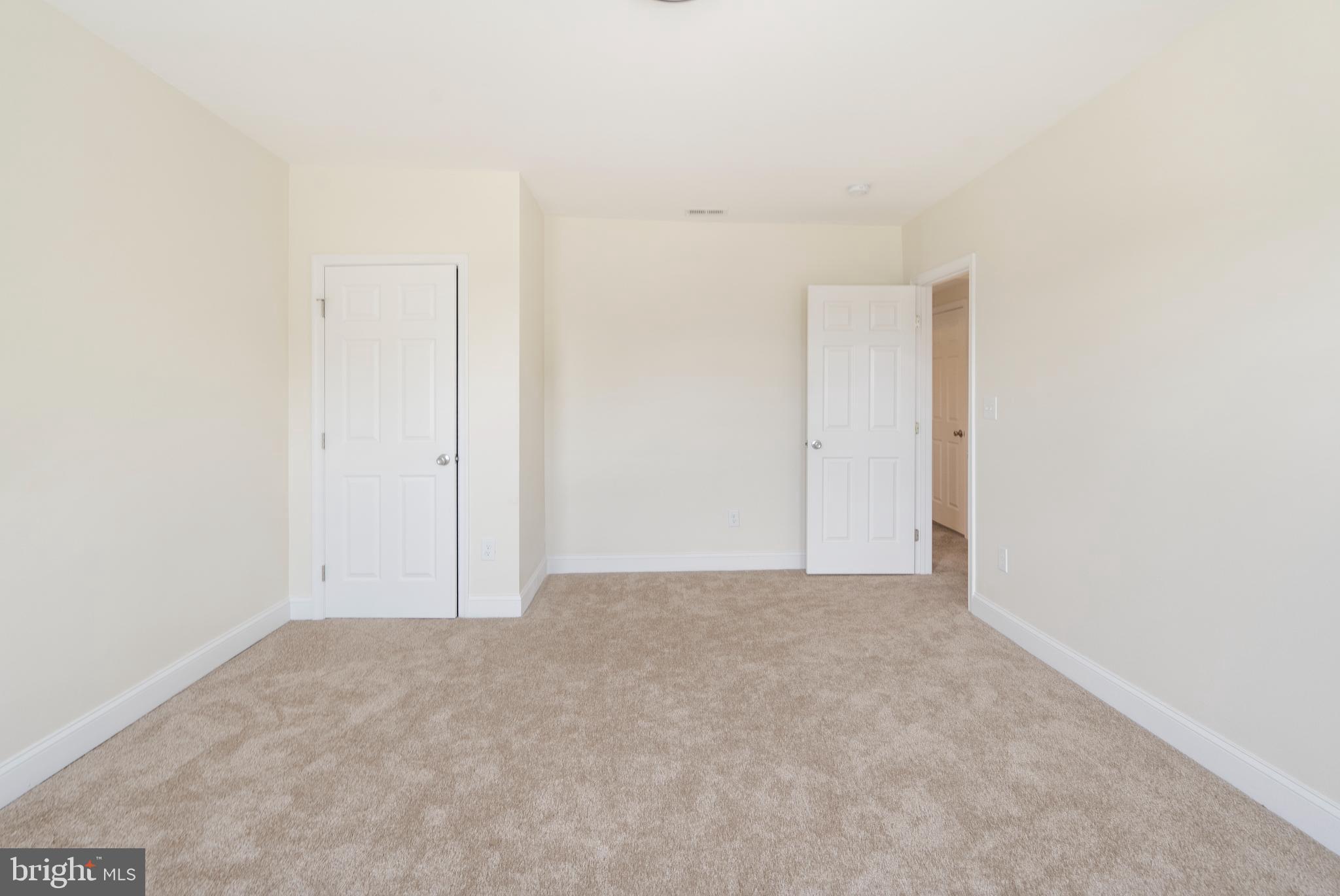 GARWYN OAKS - Residential