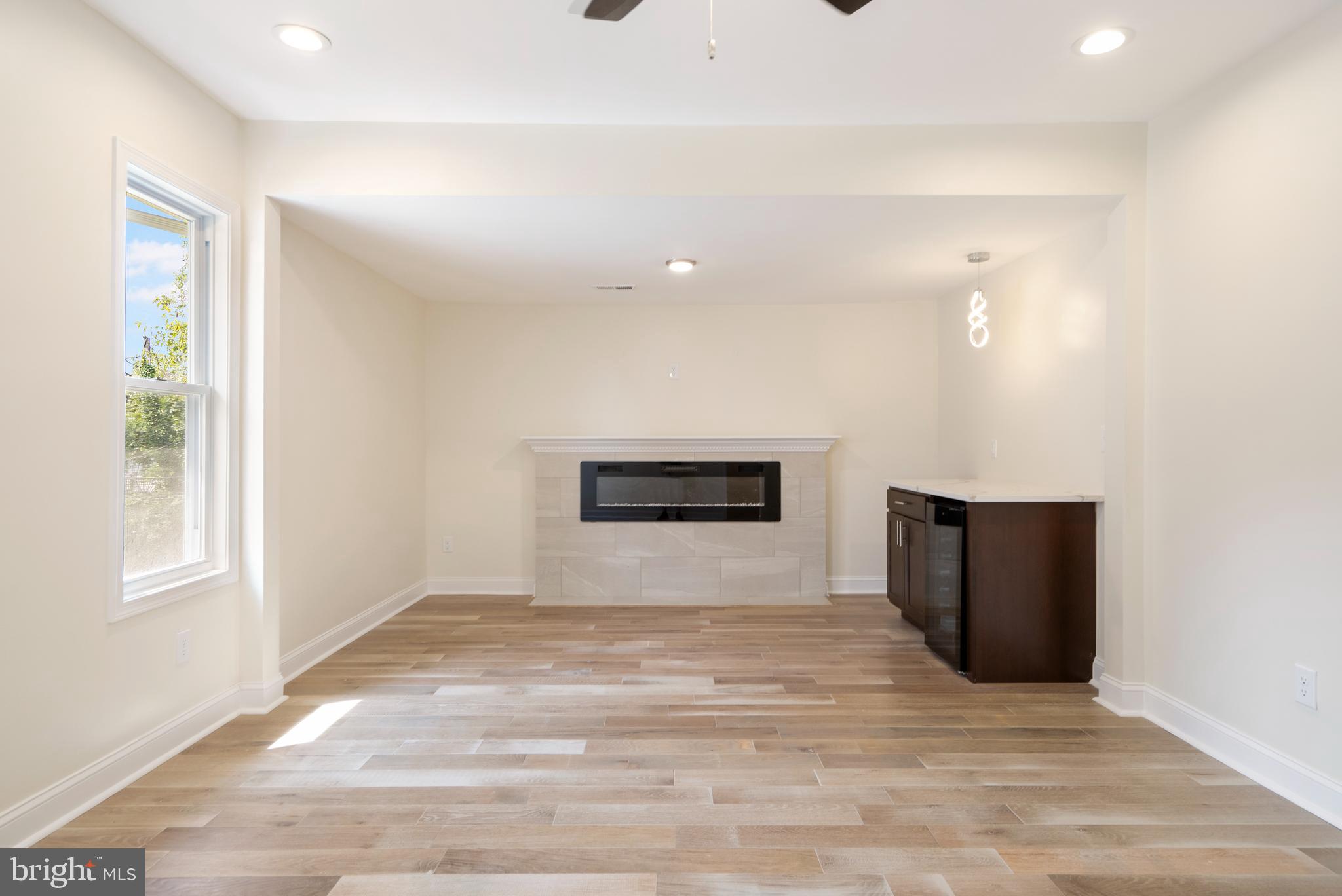 GARWYN OAKS - Residential