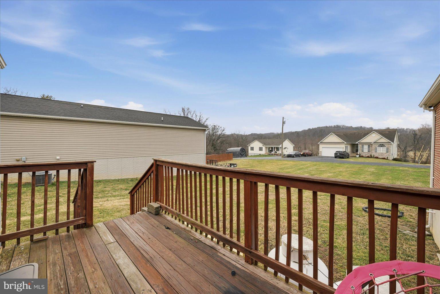 ROYAL VILLAGE - Residential