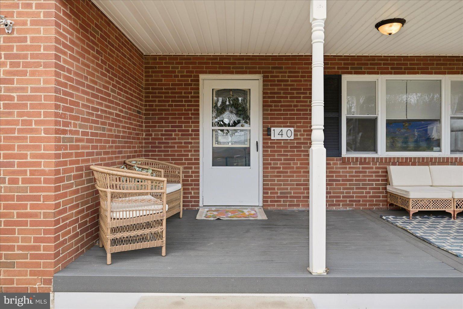 ROYAL VILLAGE - Residential