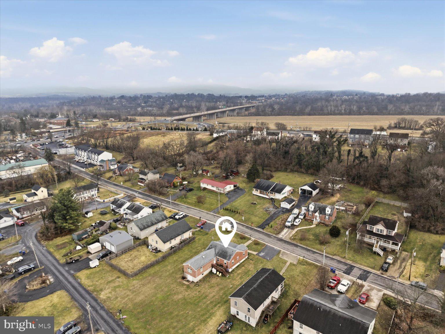 ROYAL VILLAGE - Residential