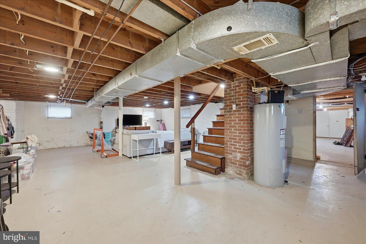 ROYAL VILLAGE - Residential