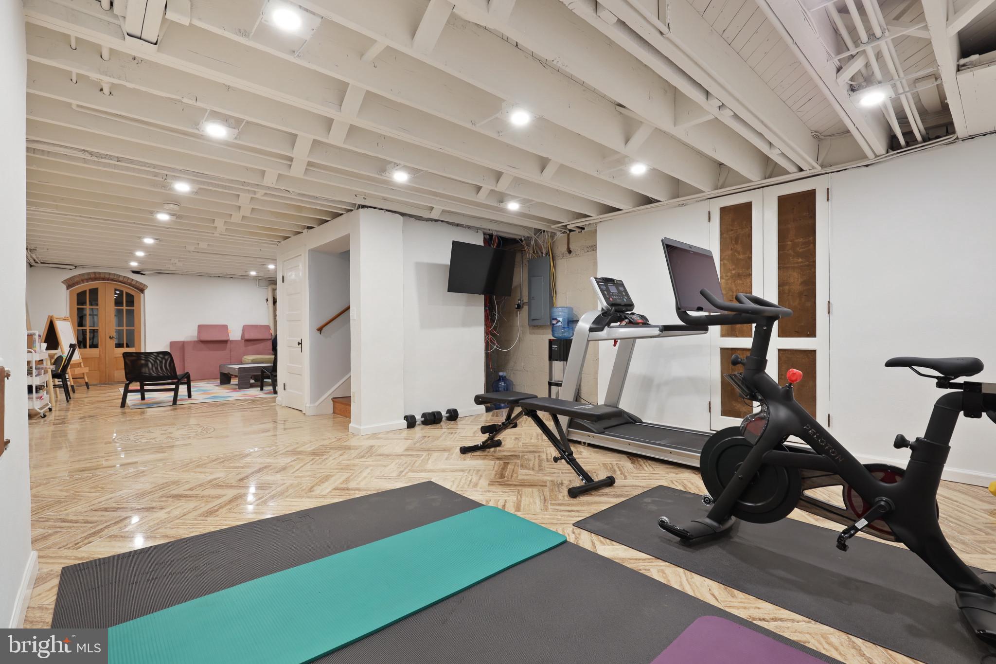 GREATER HOMELAND HISTORIC DISTRICT - Residential