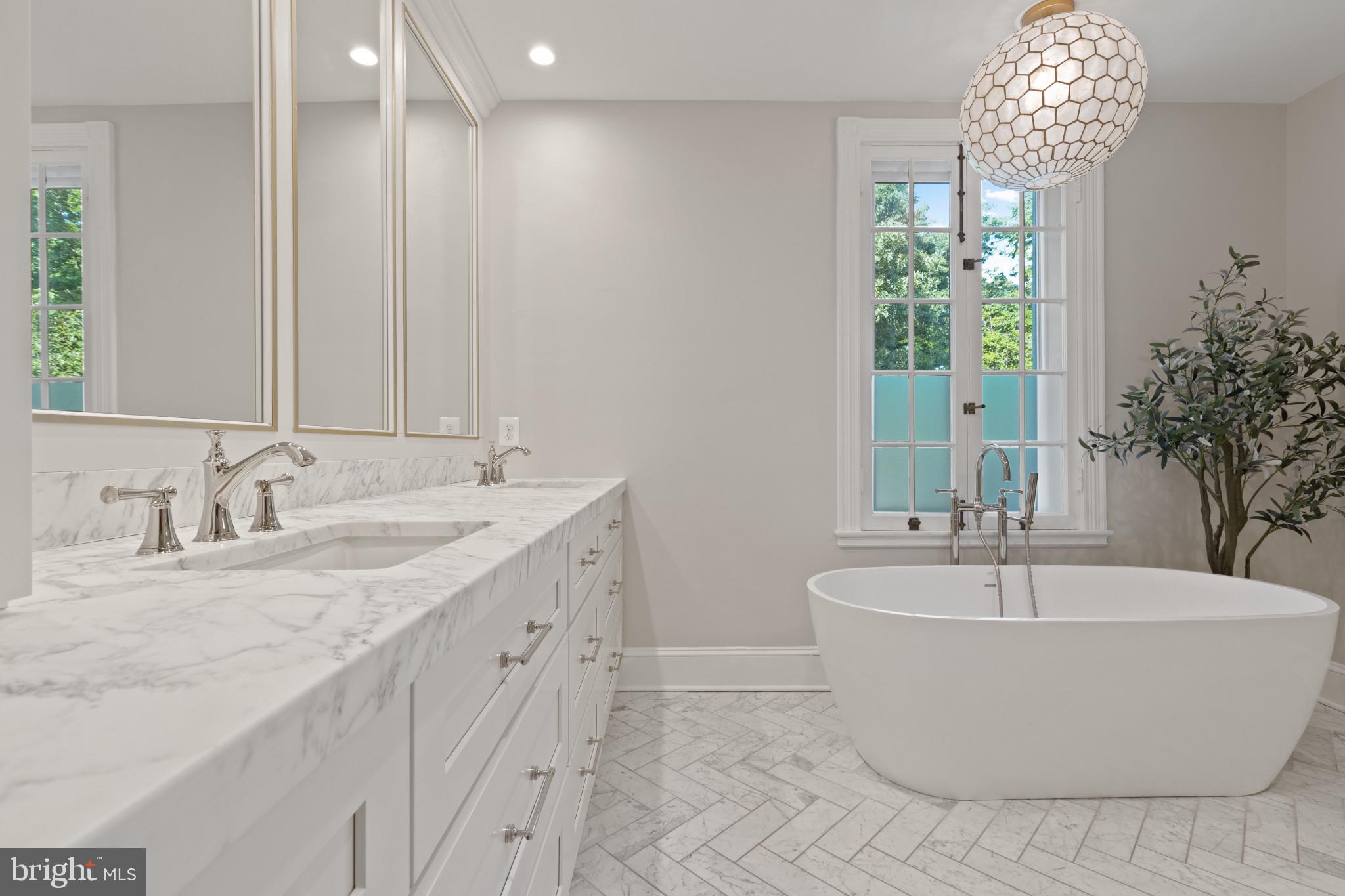 GREATER HOMELAND HISTORIC DISTRICT - Residential