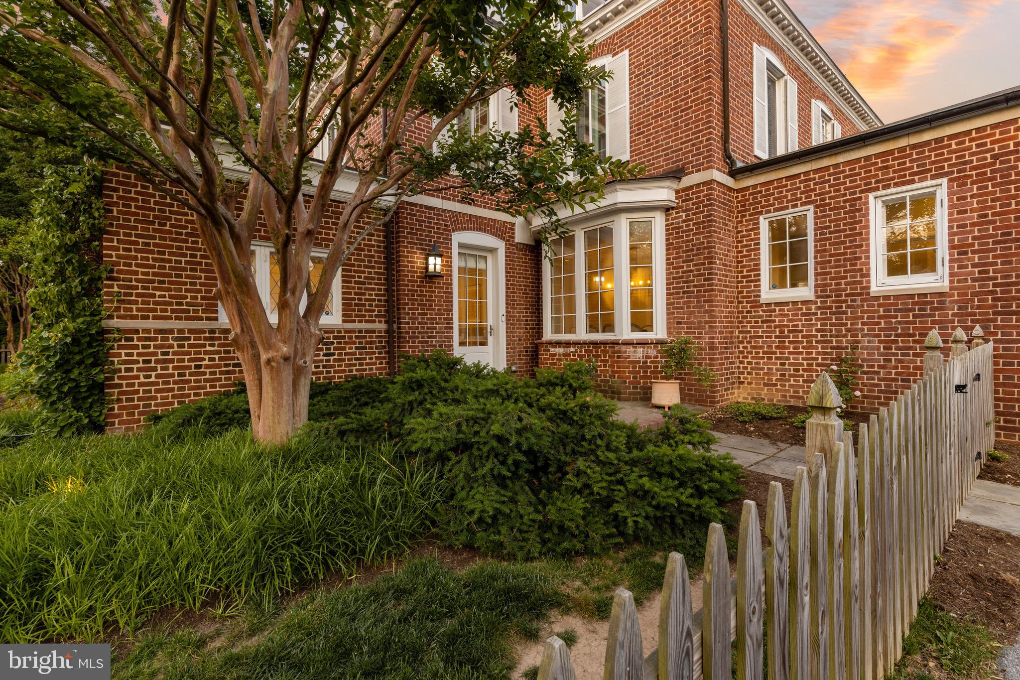 GREATER HOMELAND HISTORIC DISTRICT - Residential