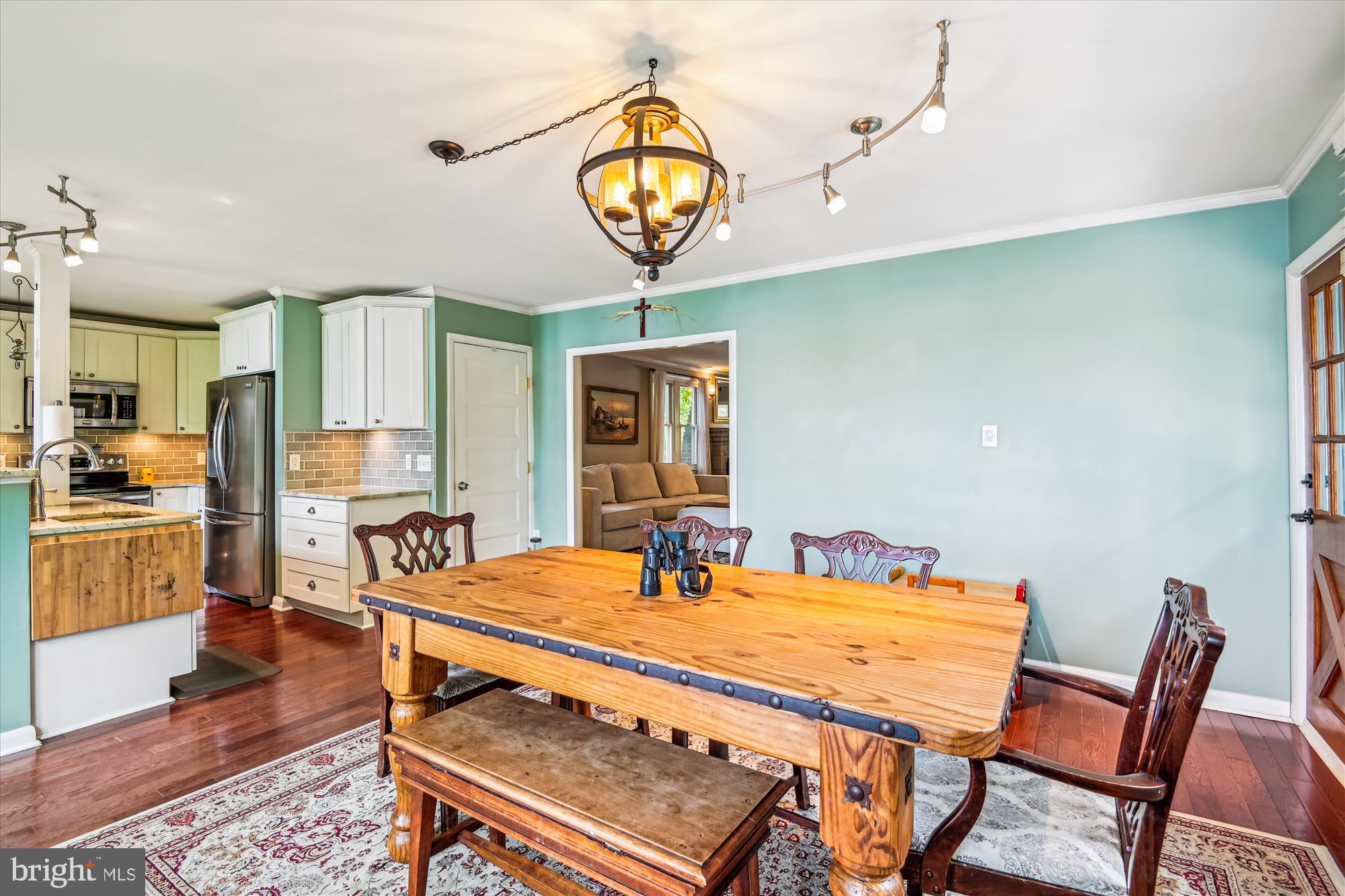 EDGEWATER BEACH - Residential