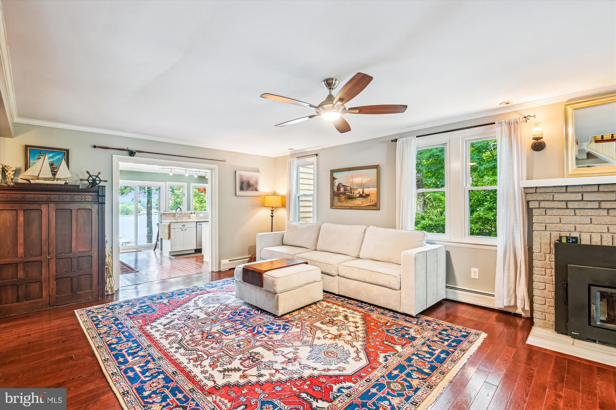 EDGEWATER BEACH - Residential